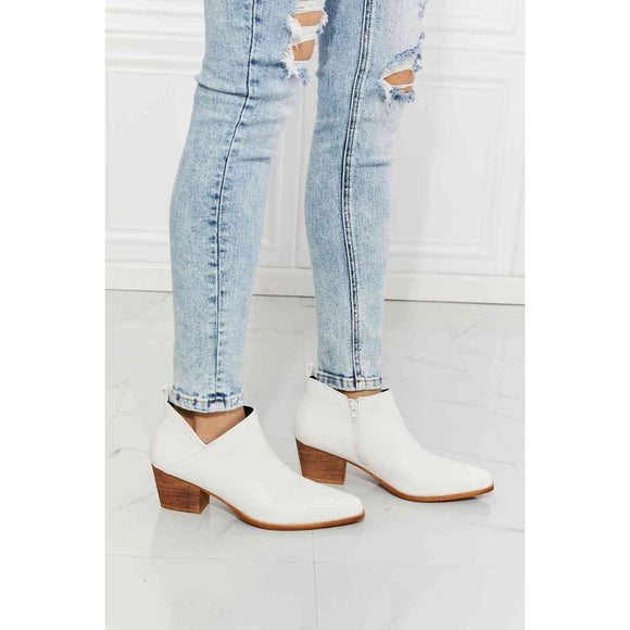 Shoes - MMShoes Trust Yourself Embroidered Crossover Cowboy Bootie in White - White - Cultured Cloths Apparel