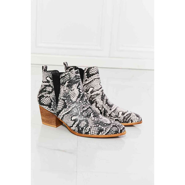 Shoes - MMShoes Back At It Point Toe Bootie in Snakeskin -  - Cultured Cloths Apparel